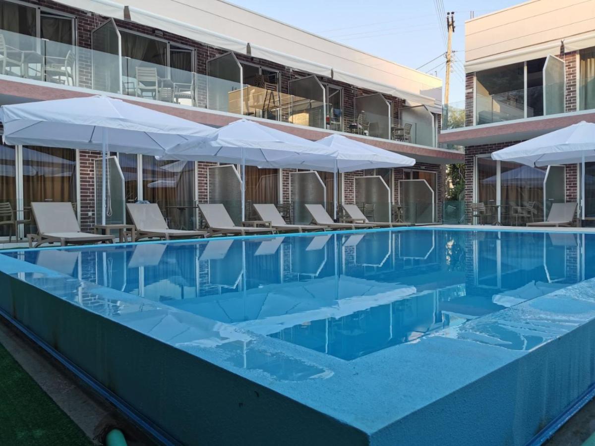 Hotel Capital Lux Нидри Экстерьер фото