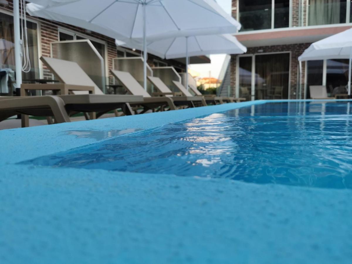 Hotel Capital Lux Нидри Экстерьер фото